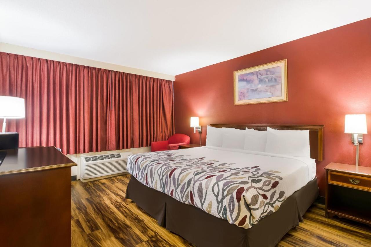 Red Roof Winchester - Lexington East Екстер'єр фото
